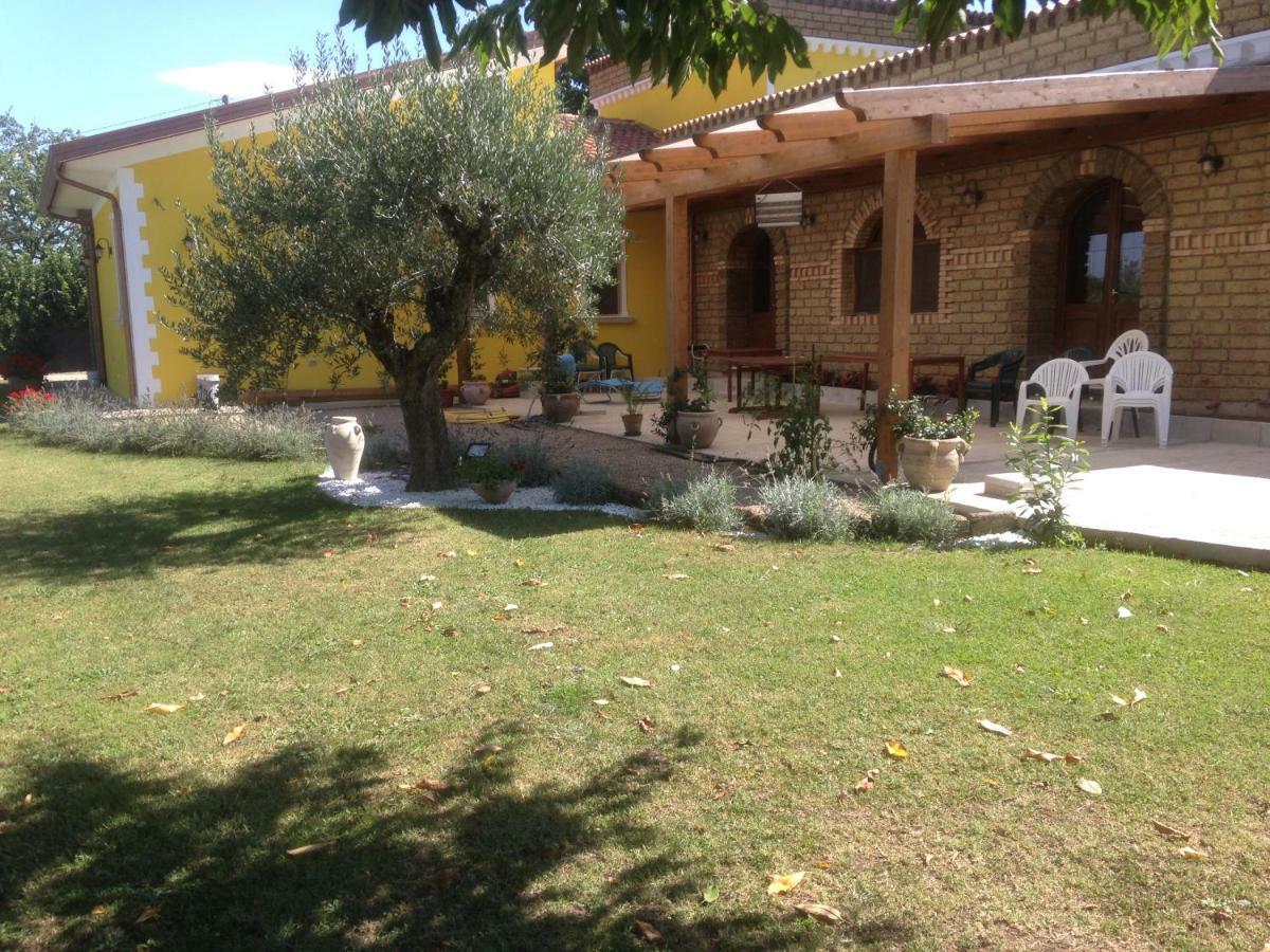 Villa "Casa Al Chiazzullo" Mirabella Eclano Exterior foto